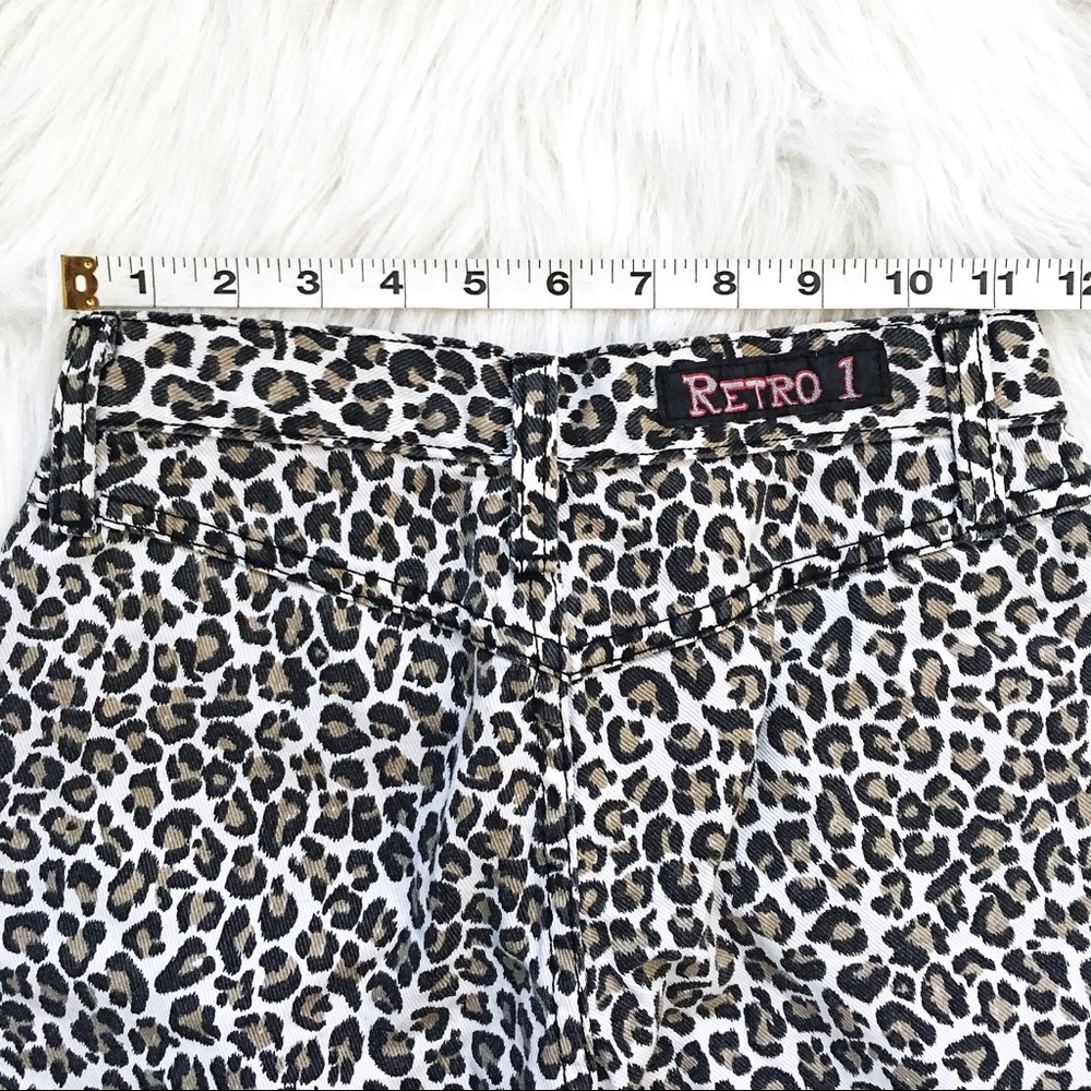 🔴4/$25 retro 1 animal print capri jeans - Picture 5 of 5